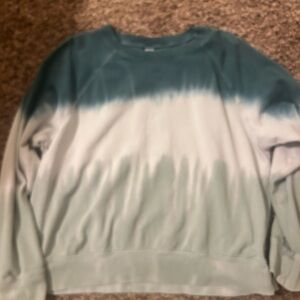 Old Navy Women's Teal and White Tie-Dye Sweater